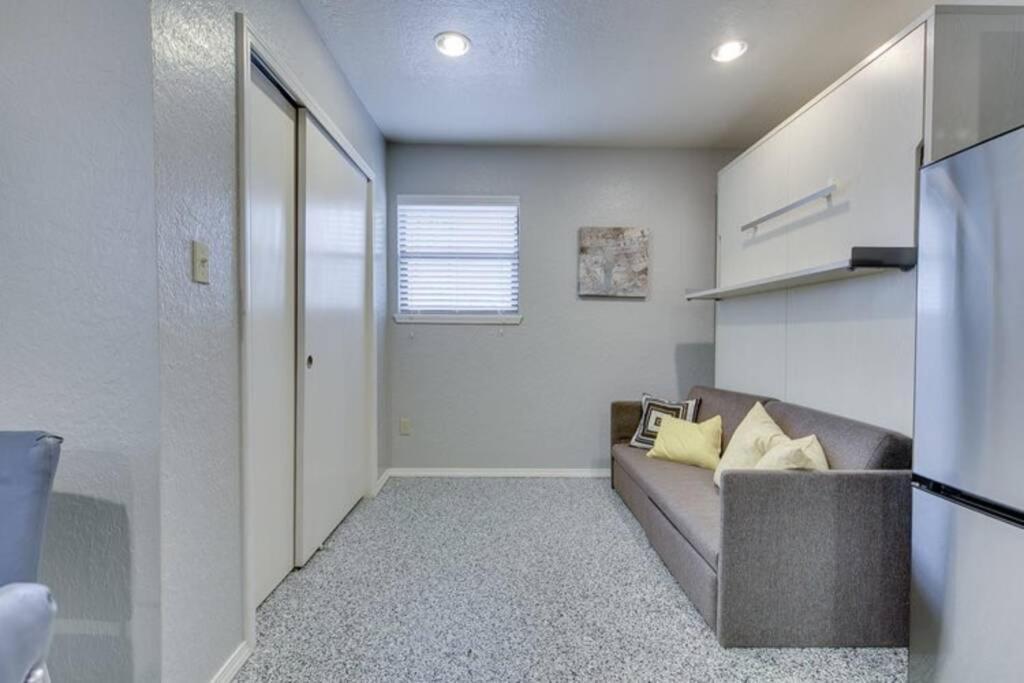 Near To Ouhsc Hospitals-Garage Studio Oklahoma City Exterior photo